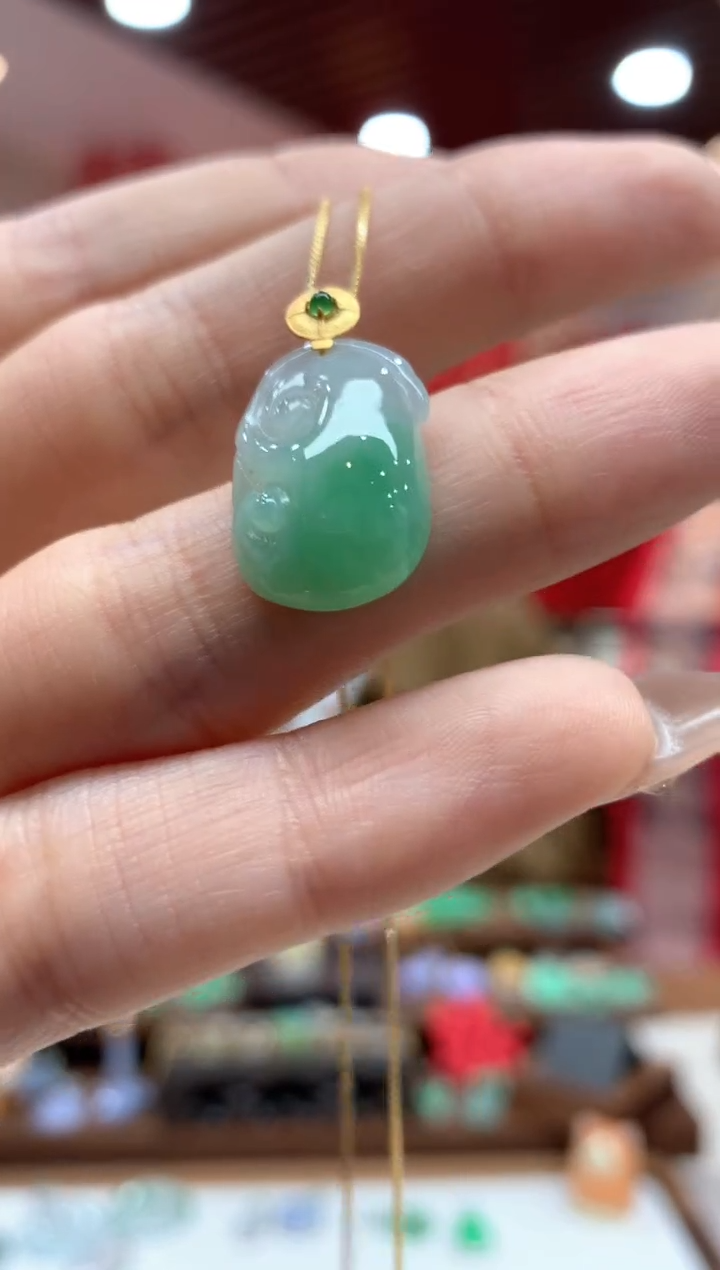 【闪购商品】翡翠吊坠(不含链)18K金镶嵌如意