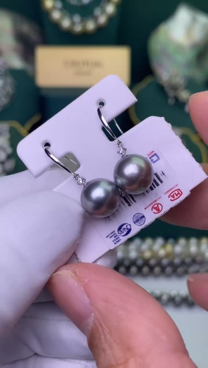 【闪购商品】海水珍珠耳饰18K金镶嵌1