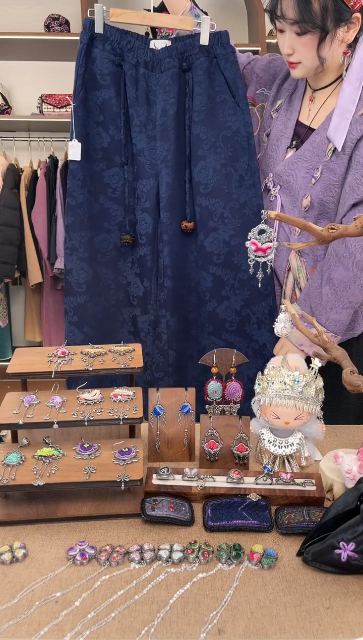 织绣小*宇A13黔东南苗族刺绣