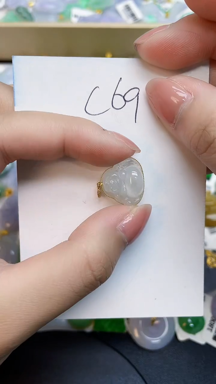 翡翠18K金镶嵌颈饰0000000000