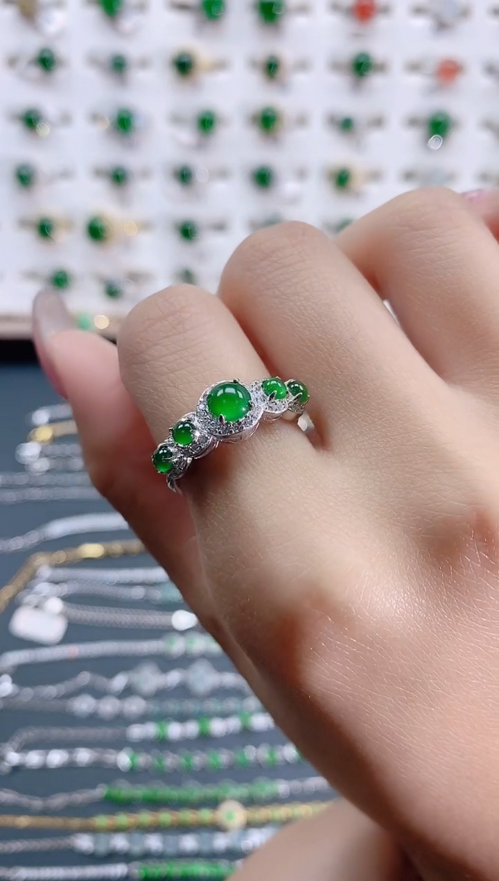 翡翠银S925镶嵌戒指天然翡翠