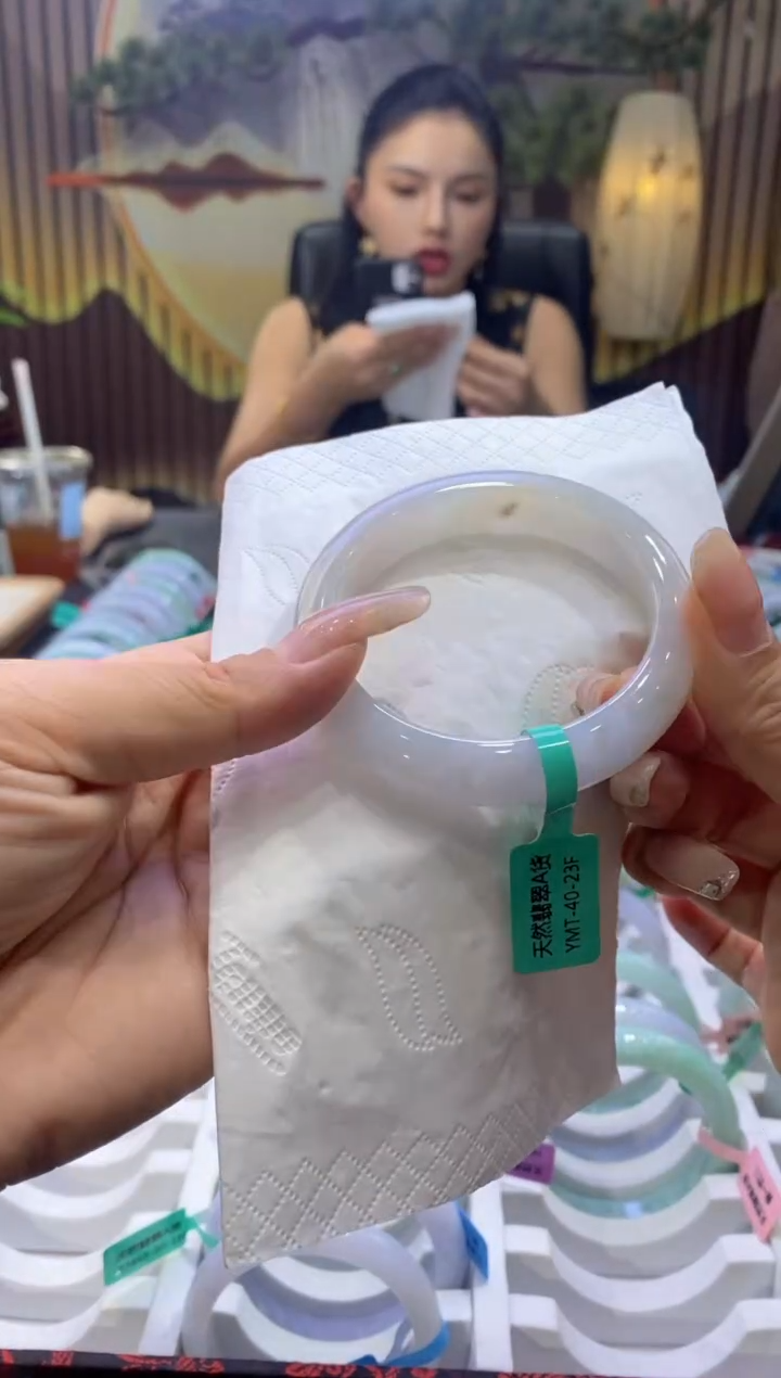 翡翠手镯未镶嵌00001329