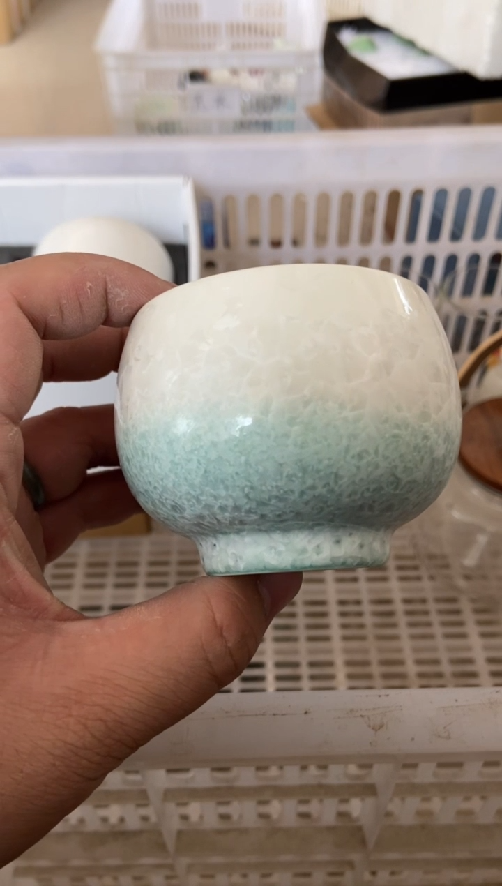 杯无运费险有瑕疵的摄影的产品有使用过的痕迹有点脏介意勿拍