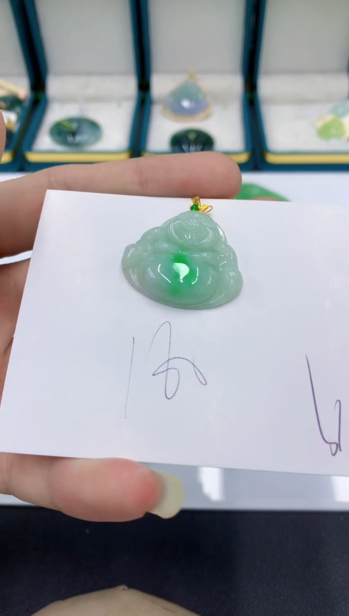 颈饰18K金镶嵌翡翠翡翠