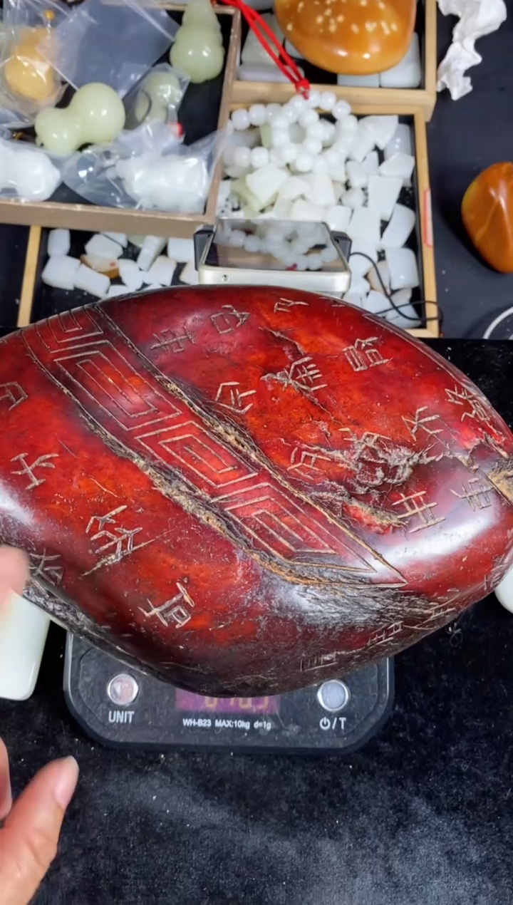 人*天然玉石未镶嵌颈饰