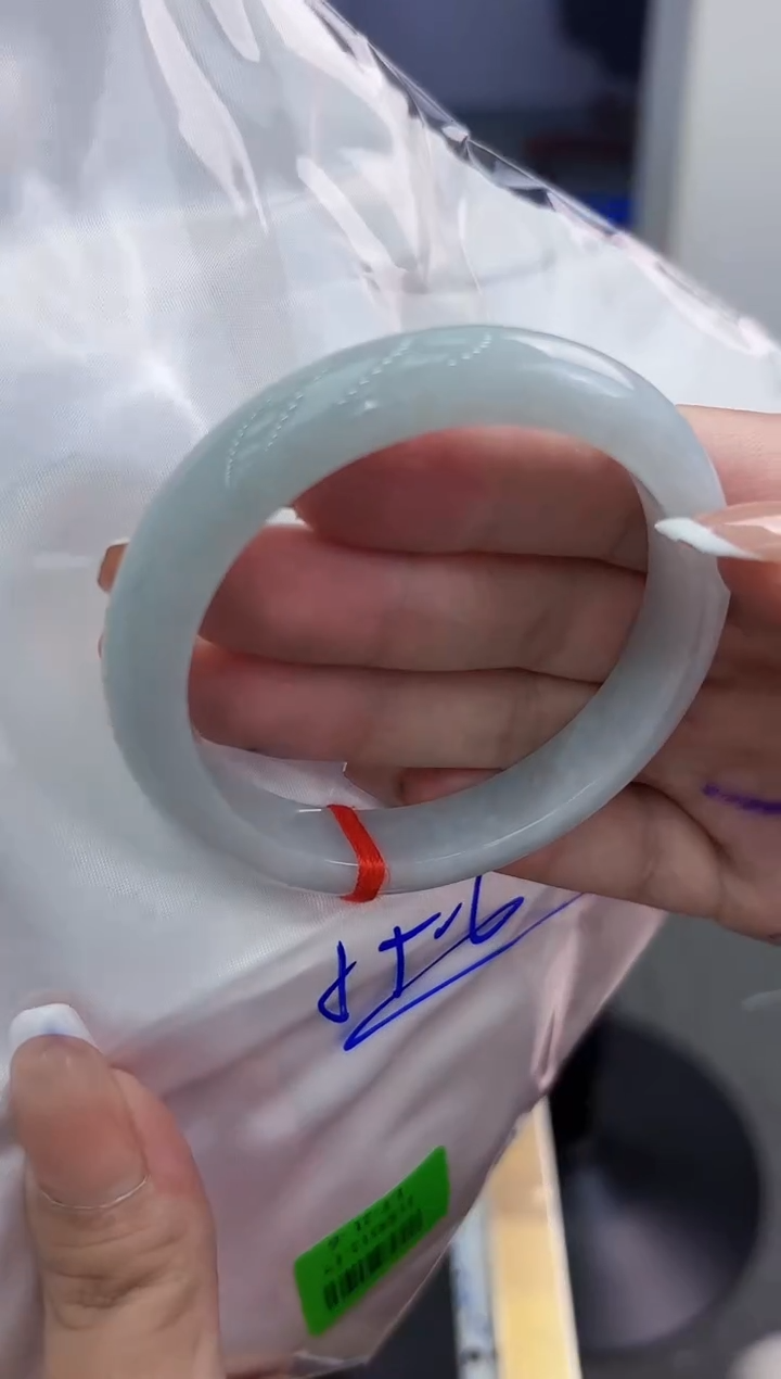 【闪购商品】翡翠手镯未镶嵌翡翠手镯