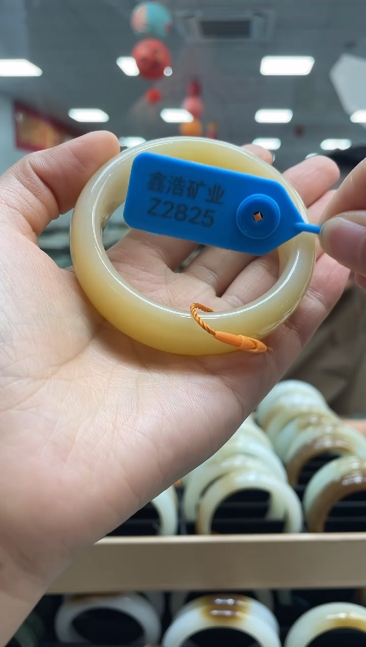 未镶嵌手镯和田玉手镯 Z2825圈口57