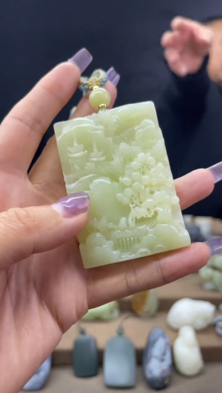 颈饰未镶嵌和田玉1
