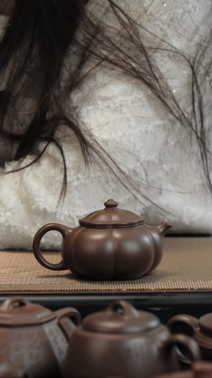 【闪购商品】紫砂茶壶老紫泥筋纹寒江