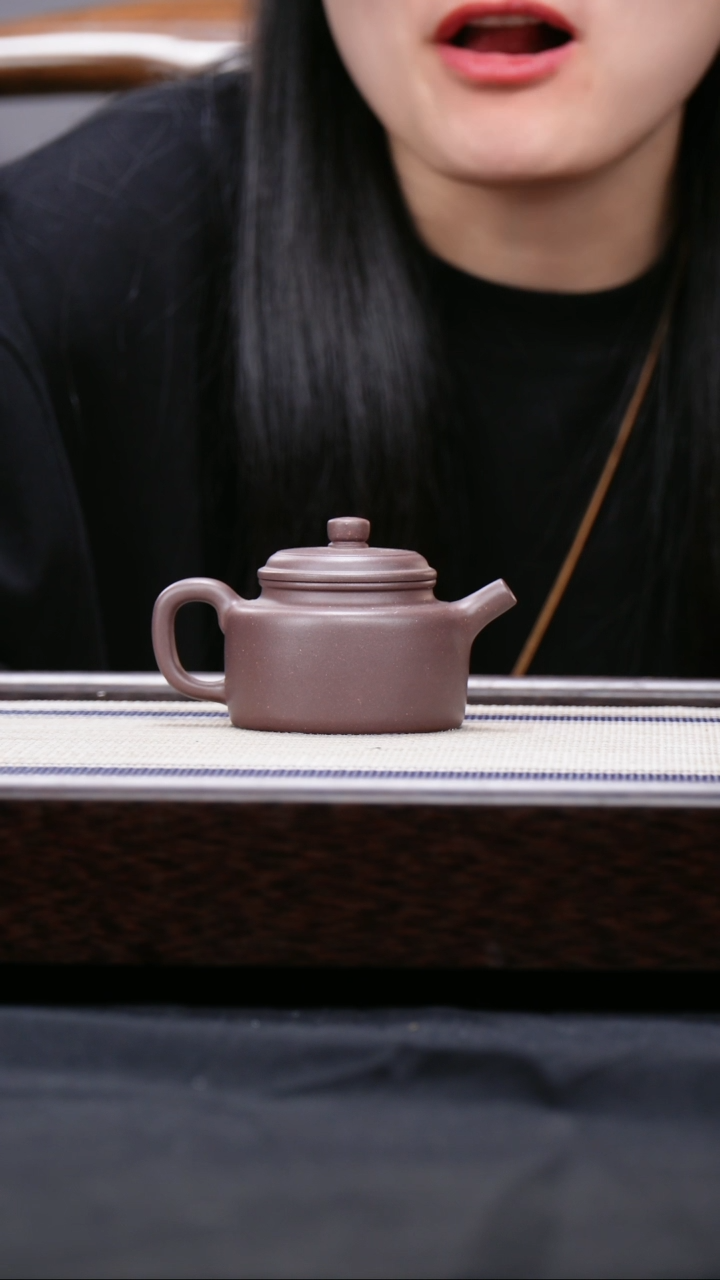 【闪购商品】紫砂茶壶四号井低槽青  小德钟翔