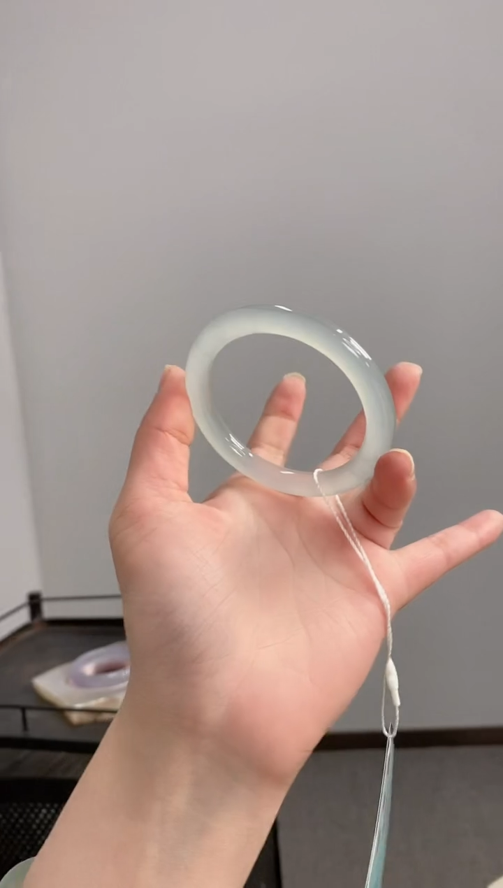 【闪购商品】玛瑙/玉髓手镯未镶嵌55圈