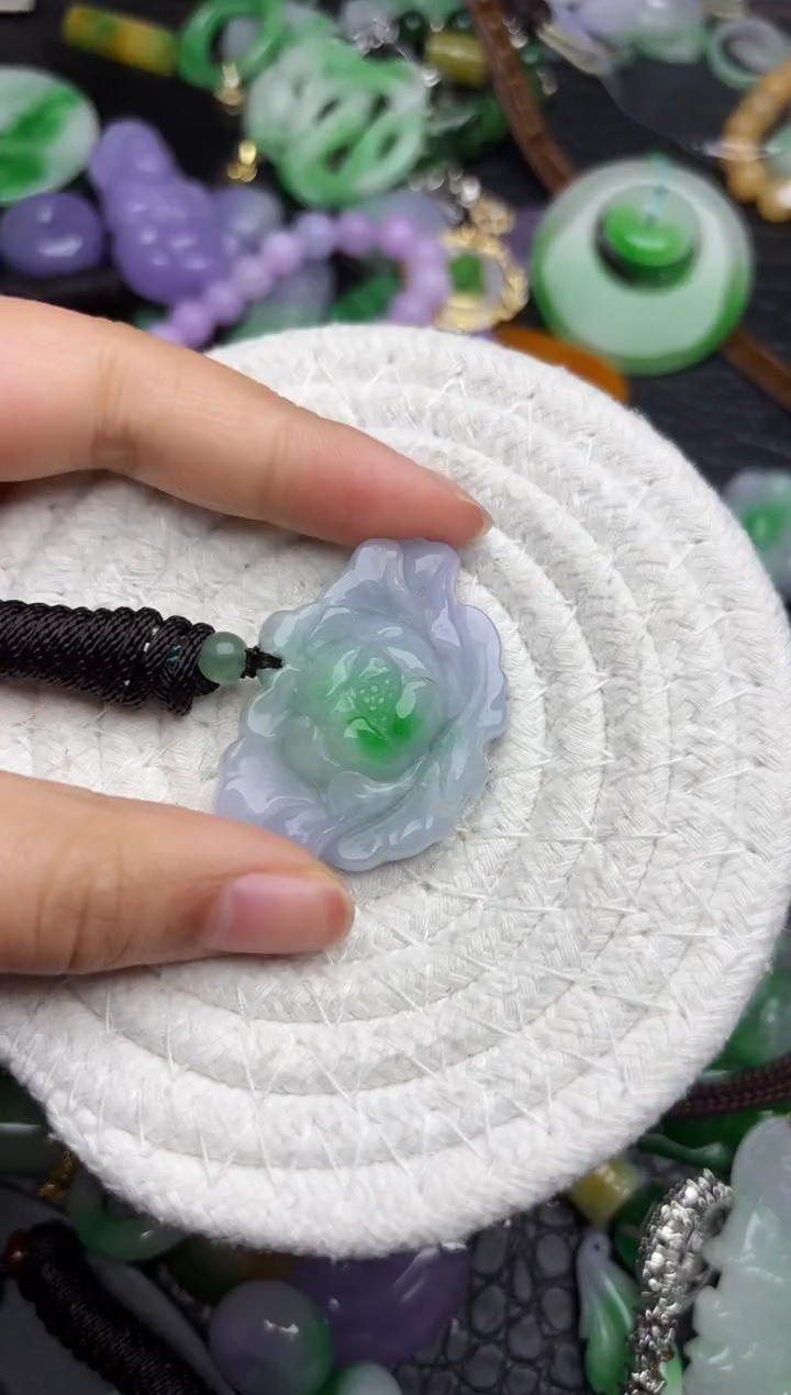 颈饰未镶嵌翡翠缅甸翡翠吊坠