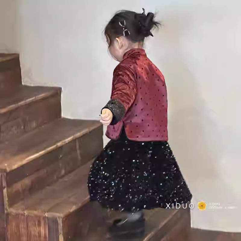 女童新中式汉服外套秋冬款女宝复古高级感丝绒波点夹棉新年拜年服