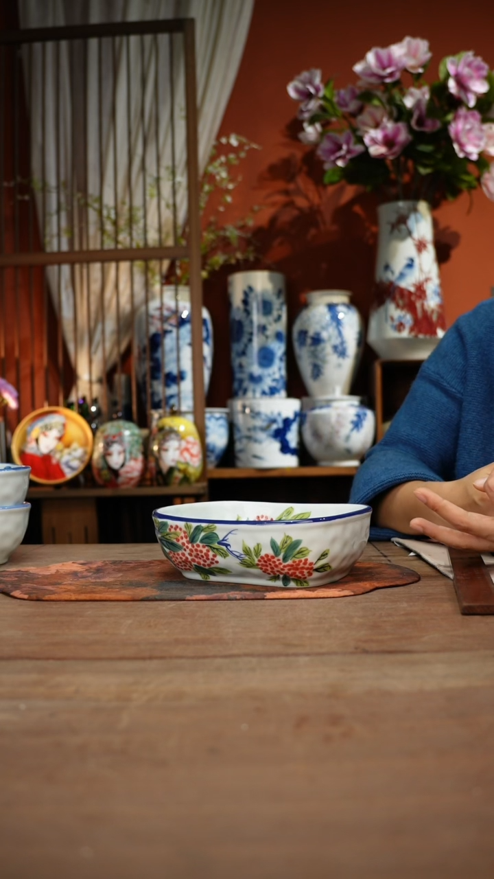 当代高温釉下彩手绘陶瓷餐具