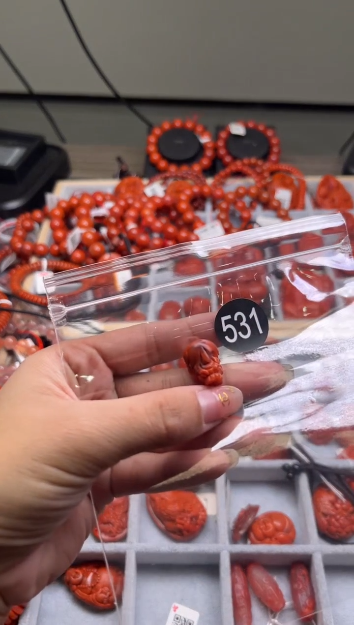 【闪购商品】南红玛瑙珠宝奇石未镶嵌531