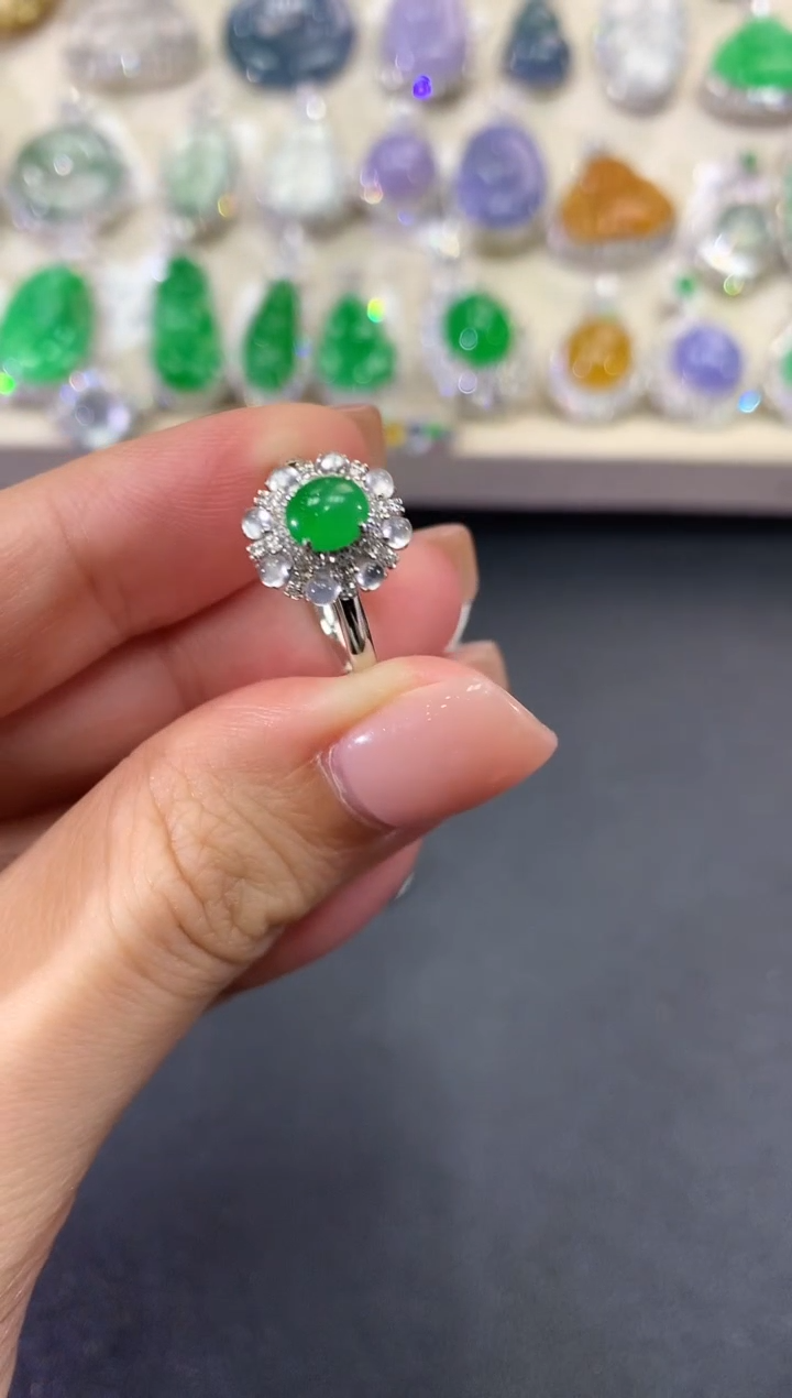 【闪购商品】翡翠戒指18K金镶嵌a112      