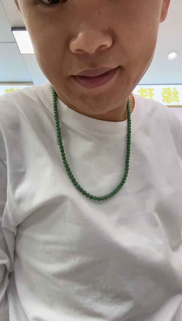 颈饰未镶嵌翡翠偷**子天然A货翡翠湖水绿项链 多样性发一件