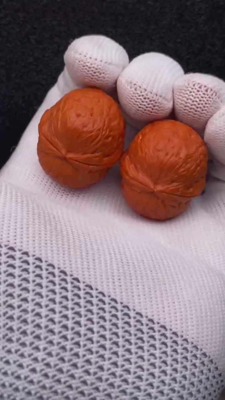 【闪购商品】文玩核桃把件蛇皮元宝