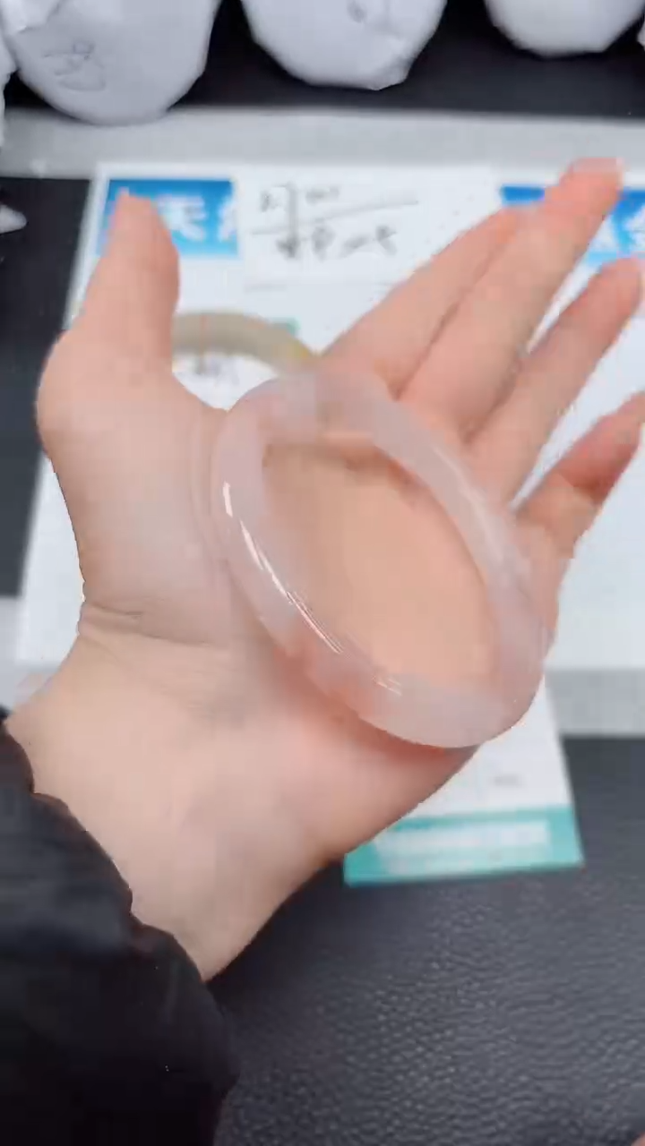 【闪购商品】石英质玉手镯未镶嵌A438