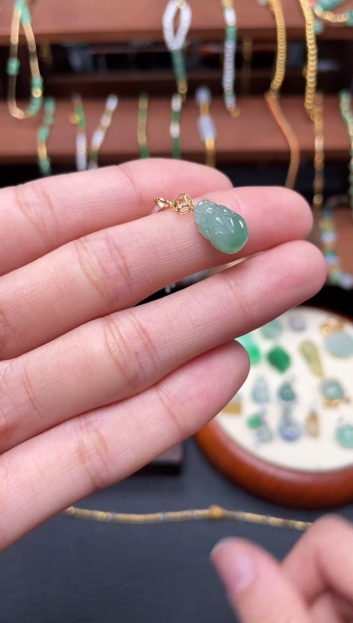 【闪购商品】翡翠吊坠(不含链)18K金镶嵌一个  JK697