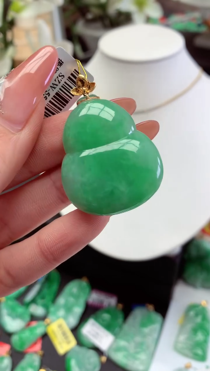 【闪购商品】翡翠吊坠(不含链)18K金镶嵌挂件