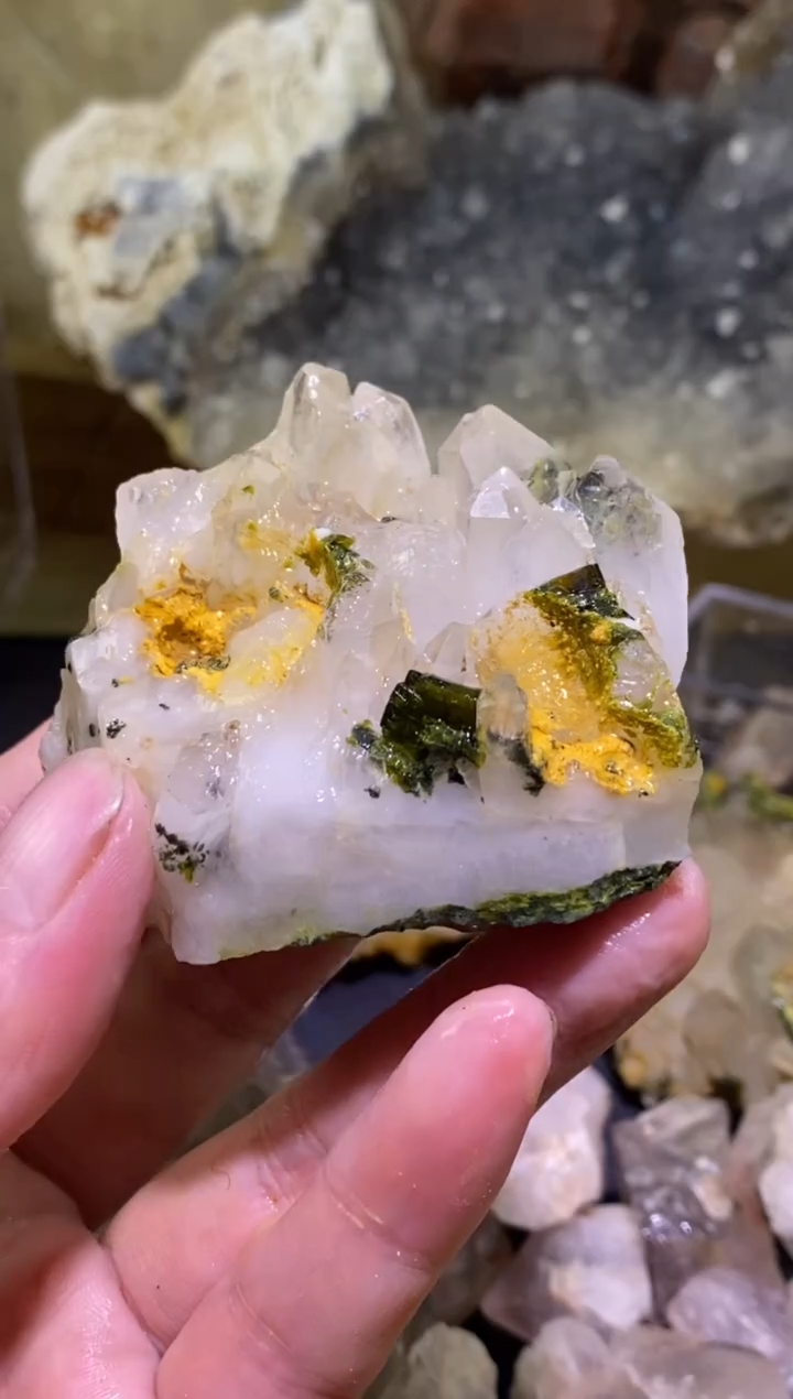 未镶嵌珠宝半成品水晶80号四川美姑超七花园水晶