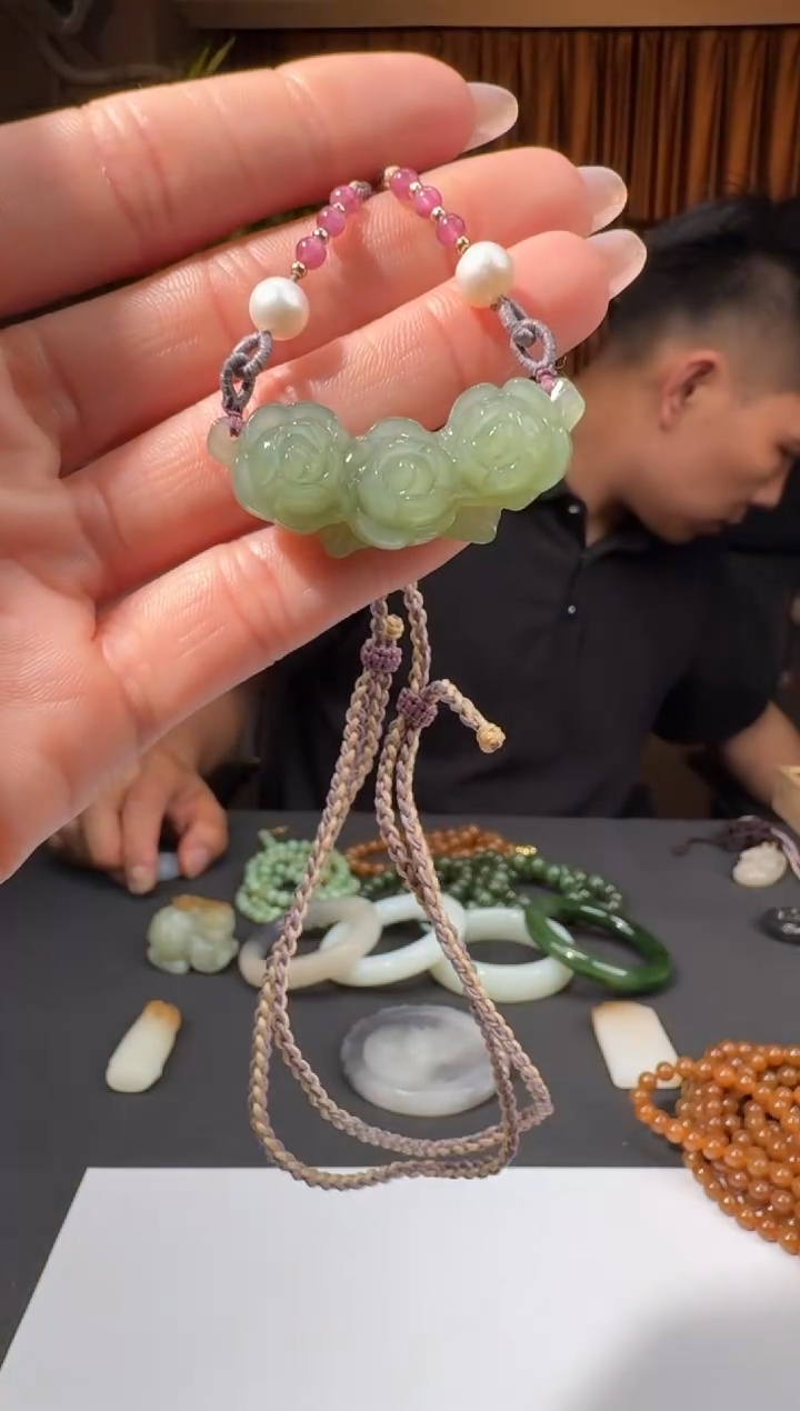 和田玉未镶嵌颈饰13建虎5.26多样性拍一发一