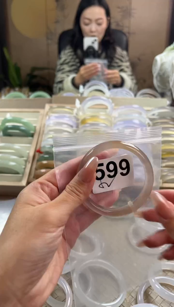 手镯玛瑙/玉髓未镶嵌599