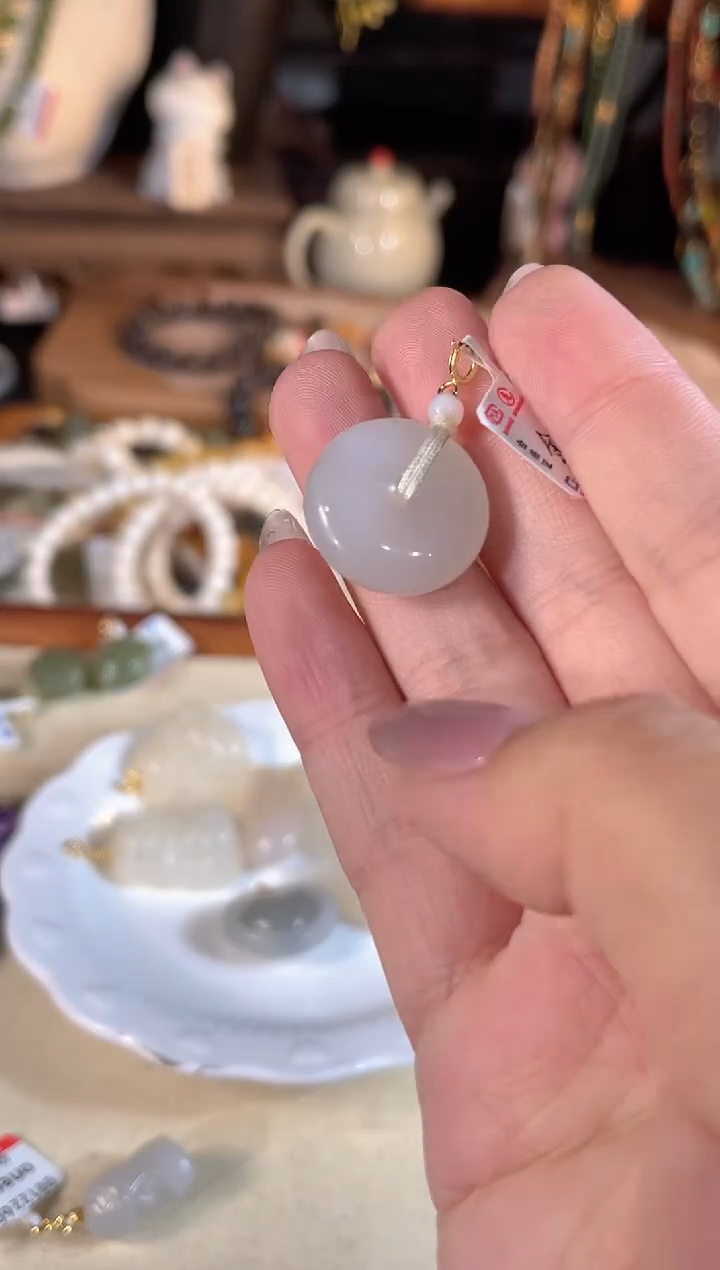 【闪购商品】和田玉吊坠(不含链)银S925镶嵌多样性发货其一