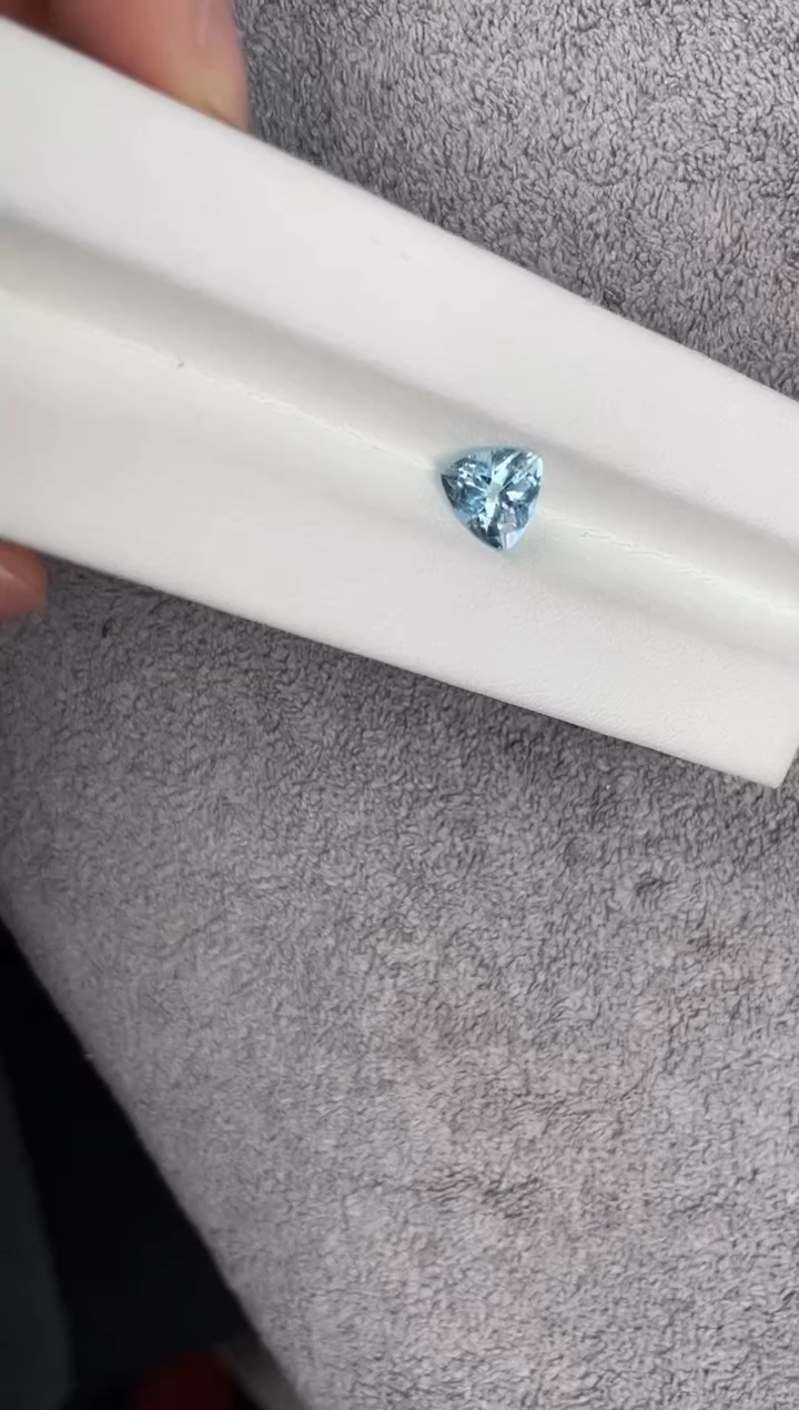 【闪购商品】海蓝宝石裸石未镶嵌1.731ct   