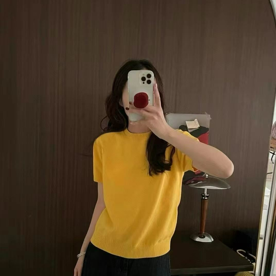 M家经典休闲平纹纯色针织圆领套头短袖