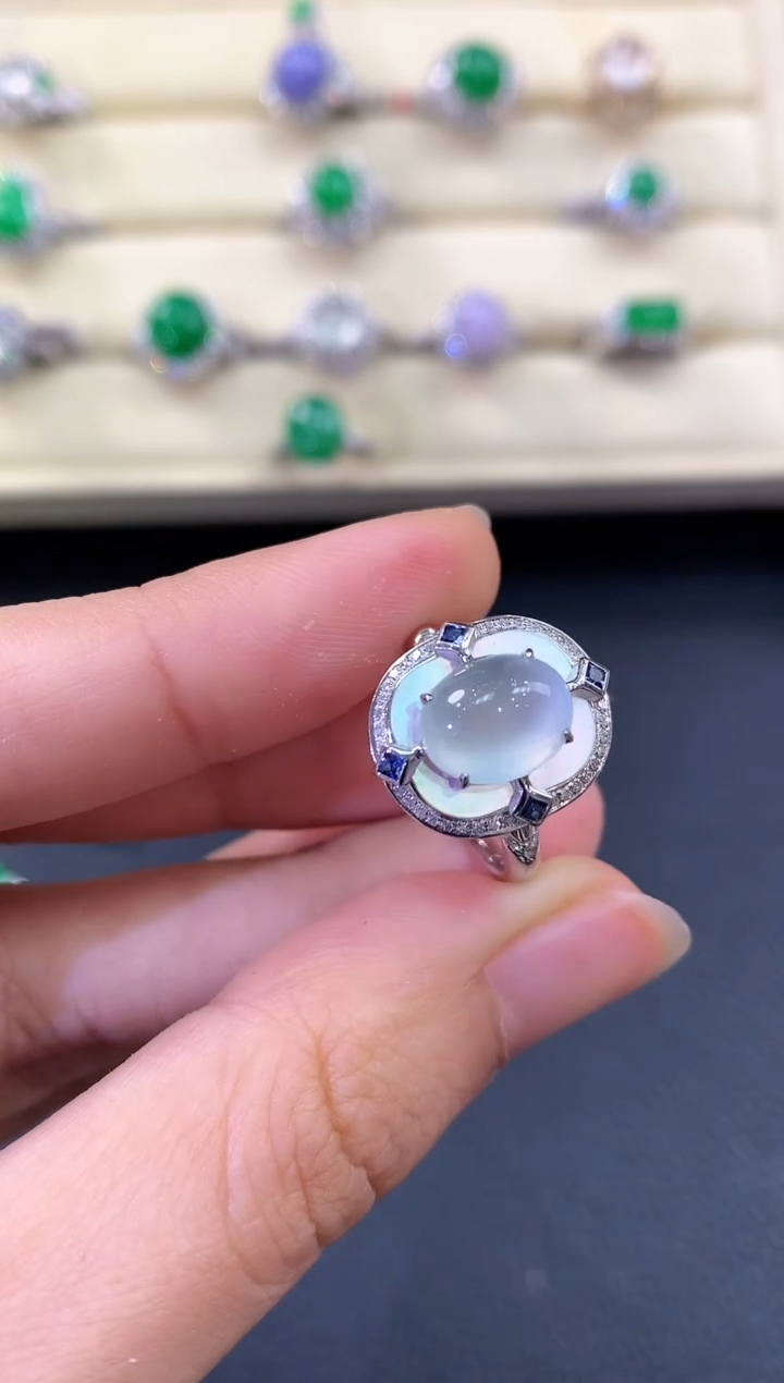 【闪购商品】翡翠戒指18K金镶嵌b88    