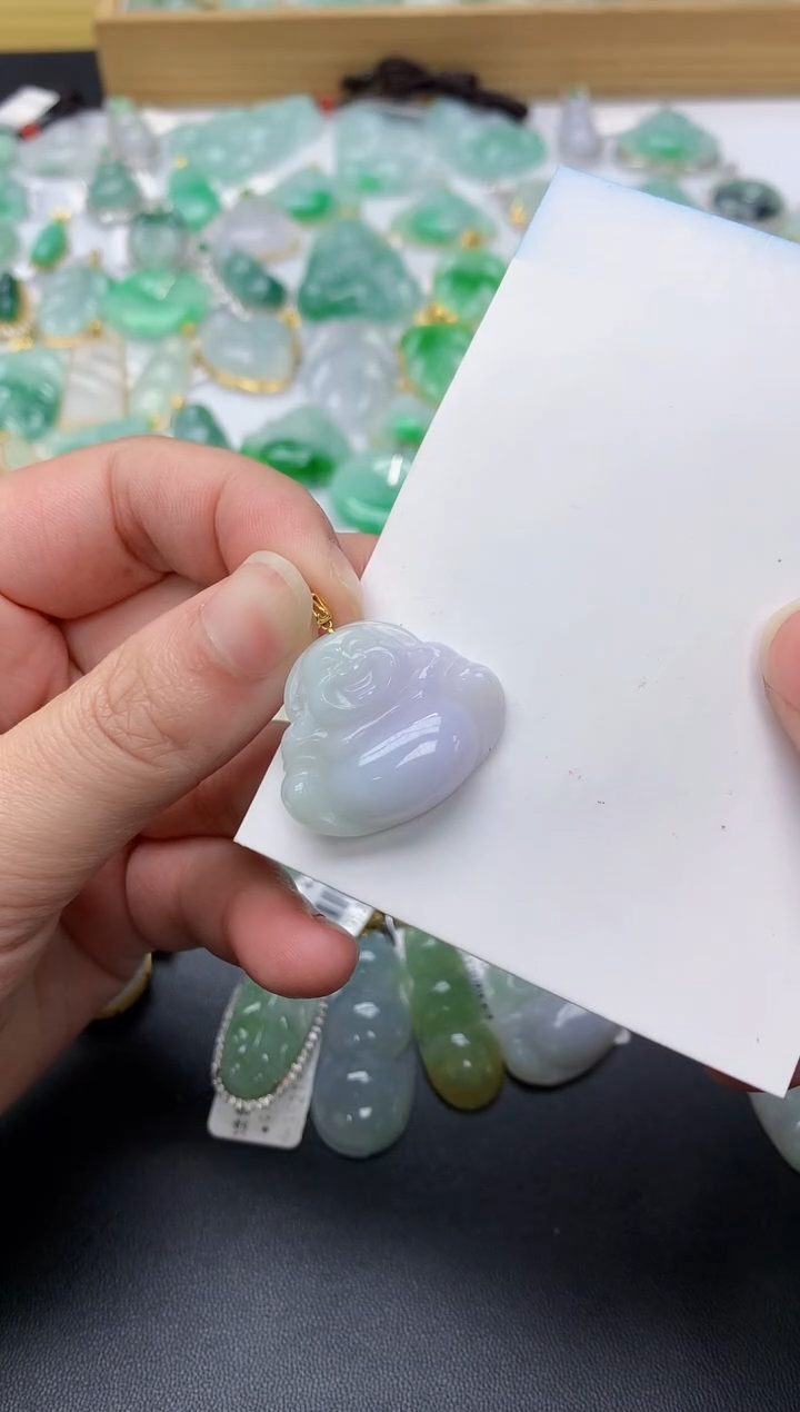 颈饰18K金镶嵌翡翠天然A货