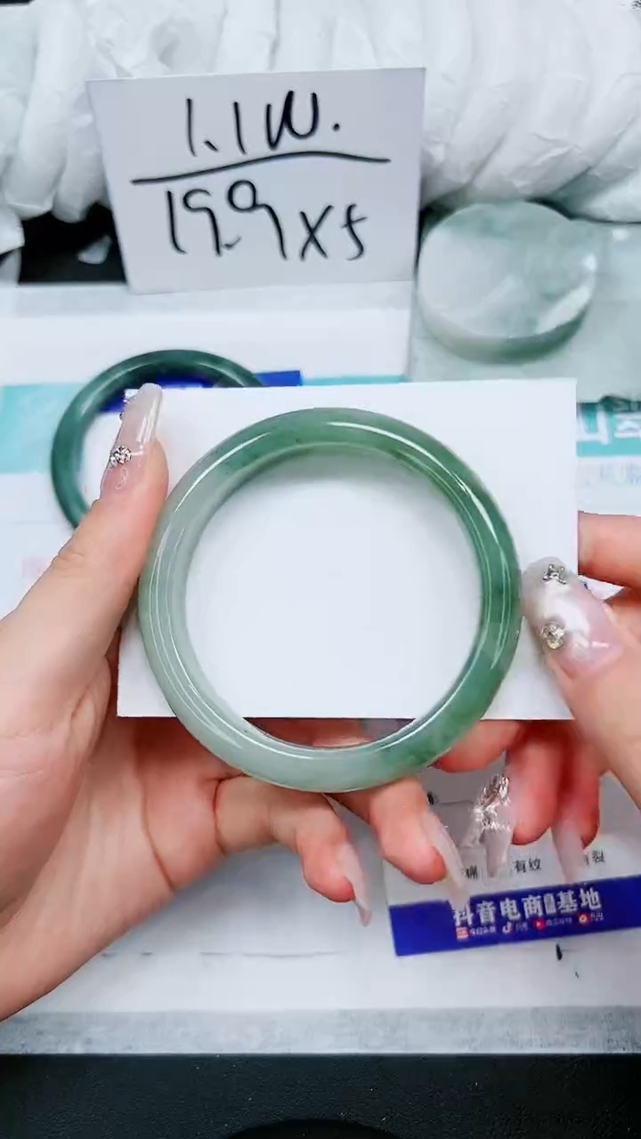 【闪购商品】石英质玉手镯未镶嵌A169-59/60