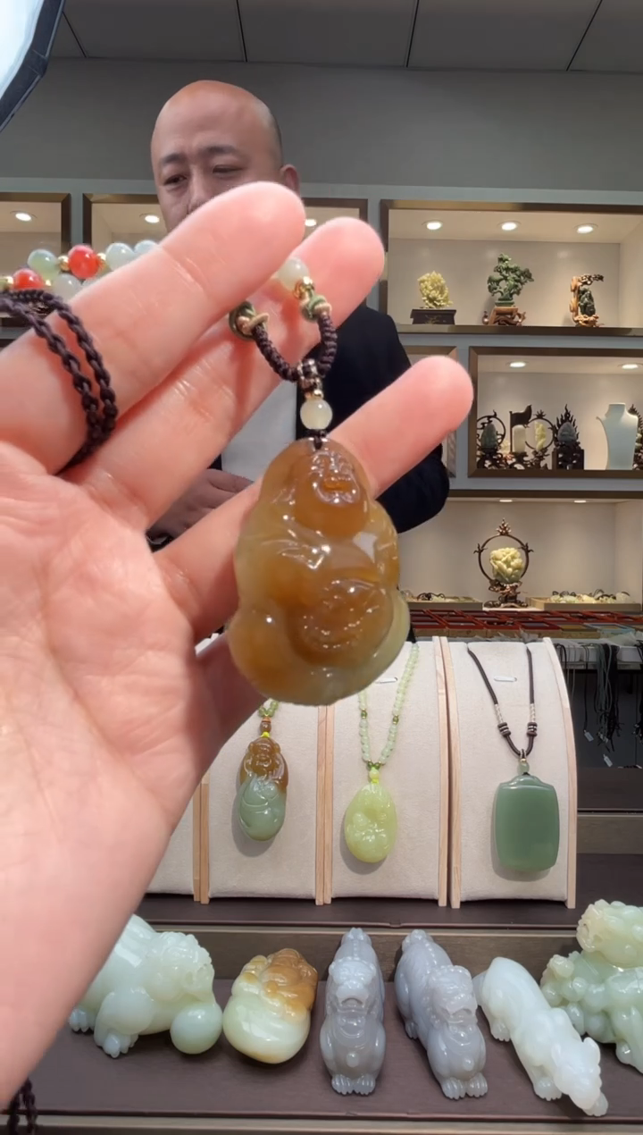 颈饰未镶嵌和田玉苏