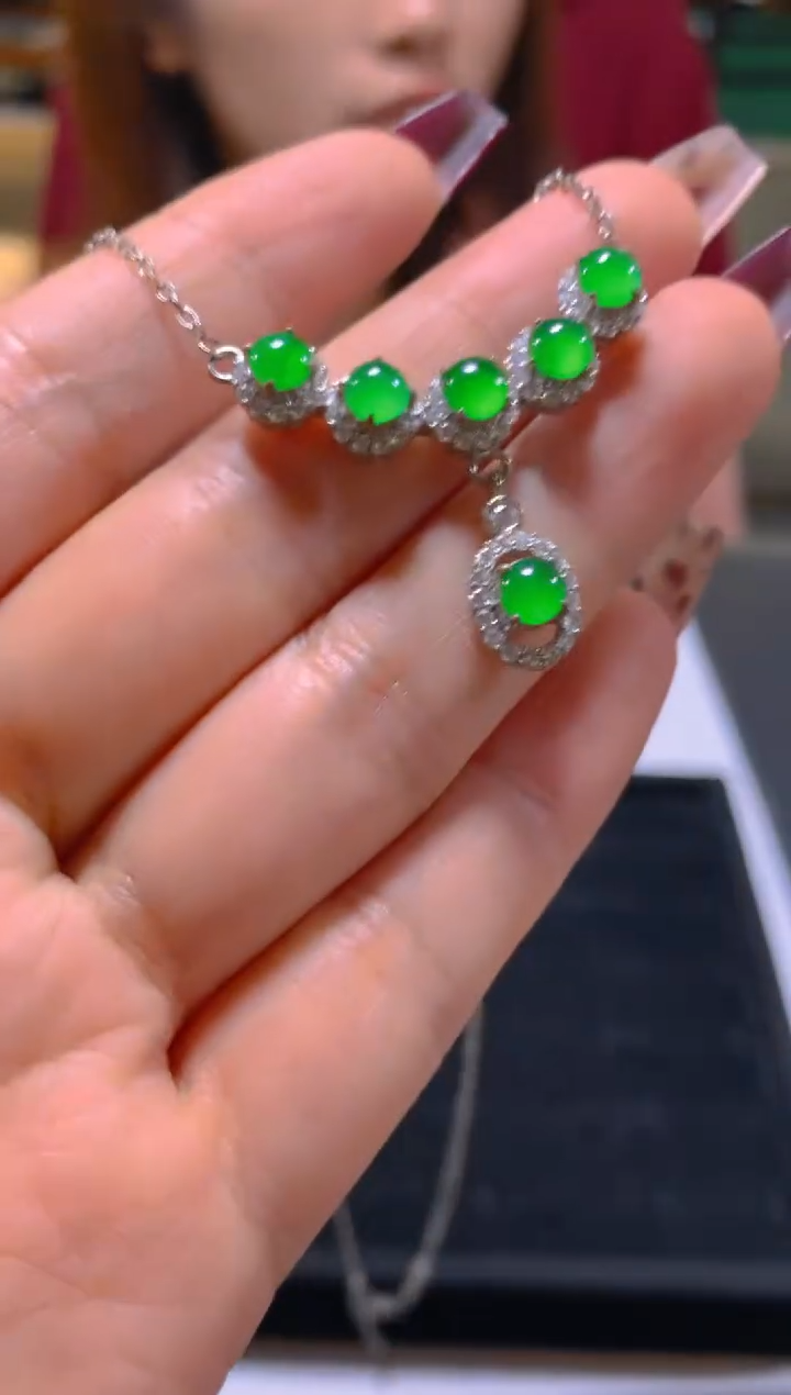 颈饰未镶嵌翡翠多样性发一