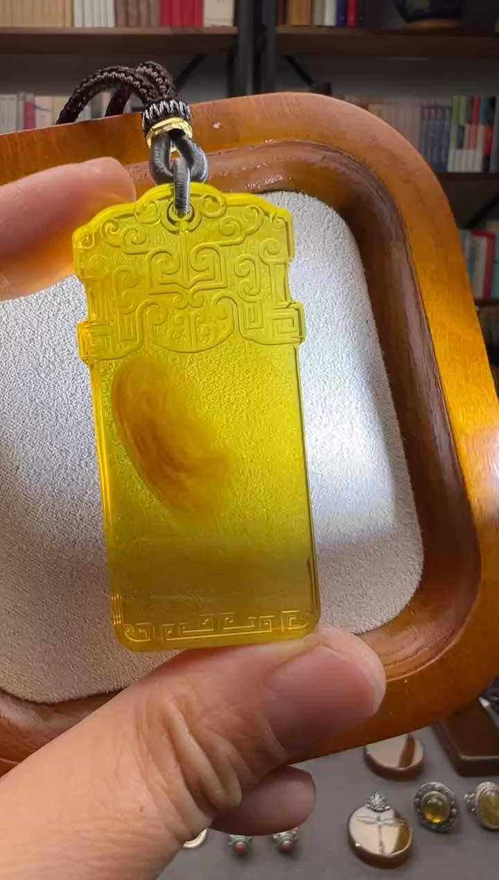 【闪购商品】琥珀颈饰未镶嵌无事牌吊坠