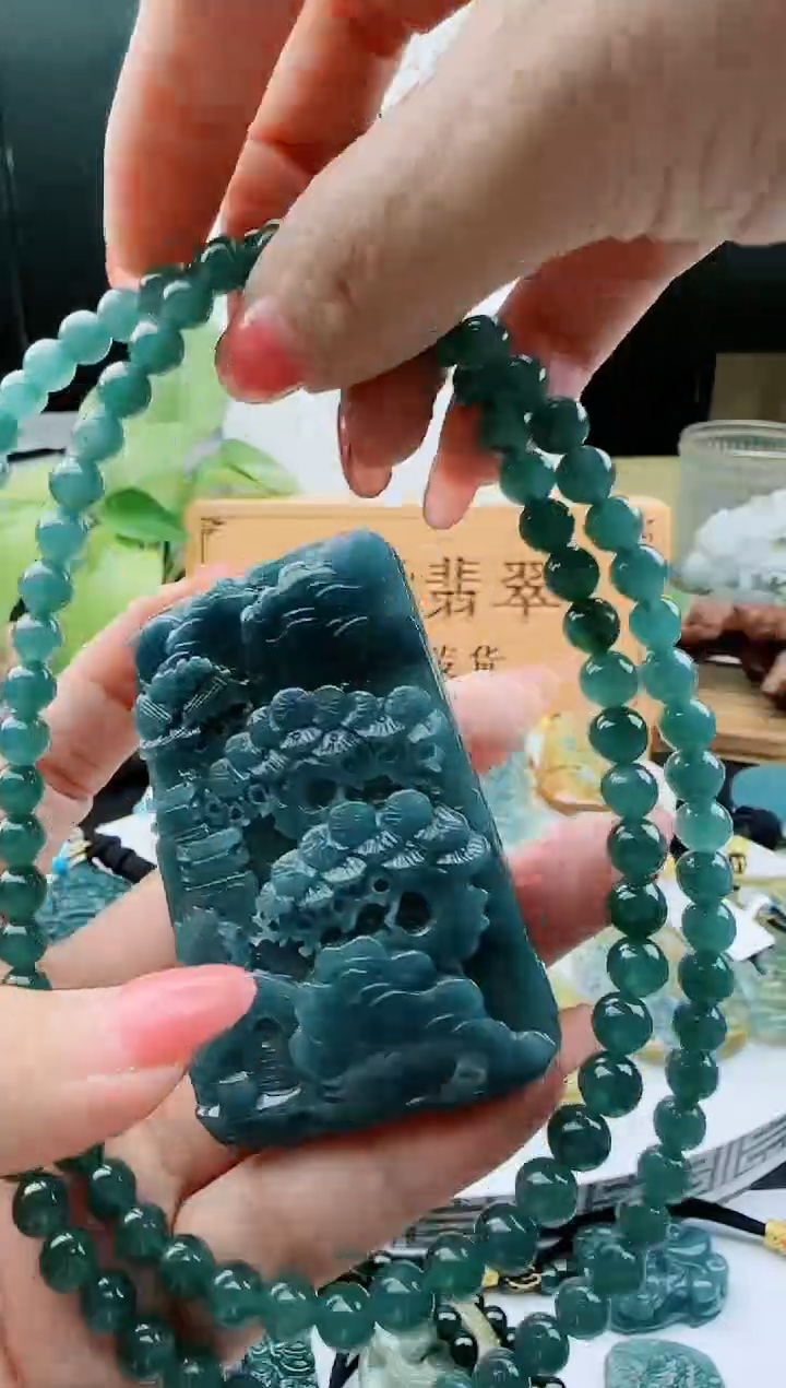【闪购商品】翡翠颈饰未镶嵌多样性随机一件发货