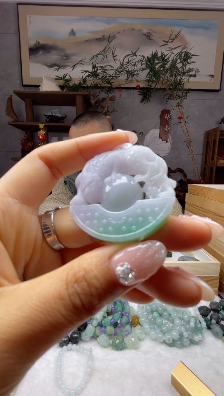 【闪购商品】定制翡翠未镶嵌貔貅