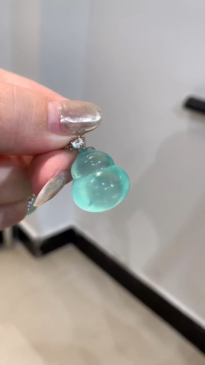 未镶嵌蛇纹石玉吊坠(不含链)点苍翠胖胖葫芦