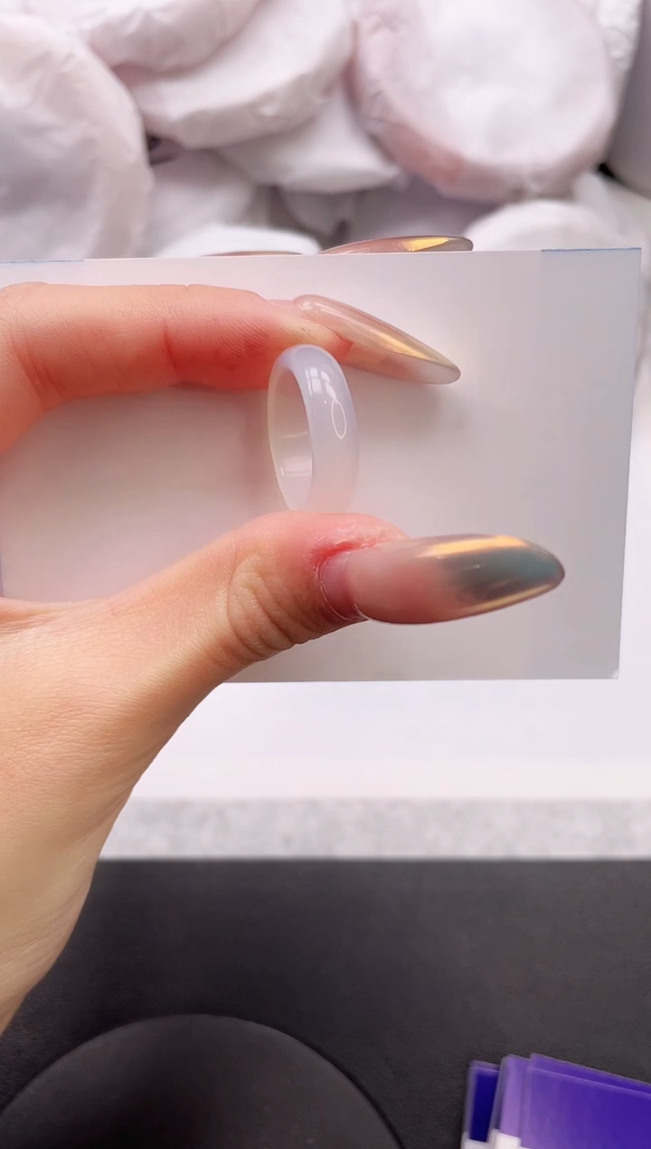 【闪购商品】石英质玉手镯未镶嵌素圈戒指白