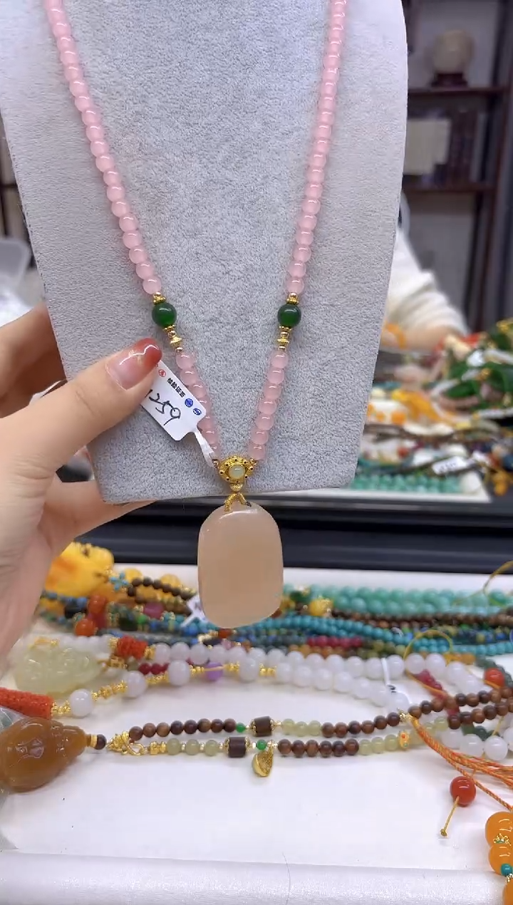 【闪购商品】和田玉毛衣链未镶嵌M259