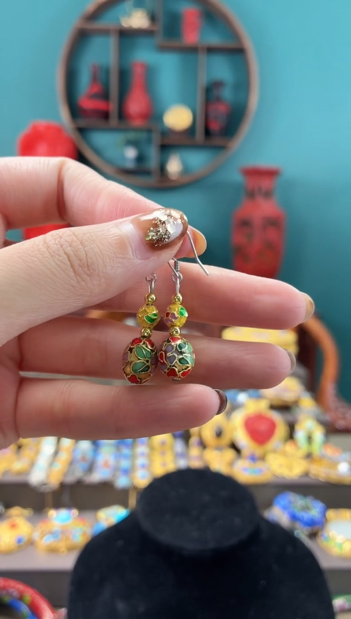 非遗手工景泰蓝金地枣珠耳环红色