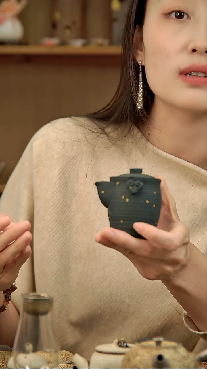 言野手作 初雪祥云宝瓶壶