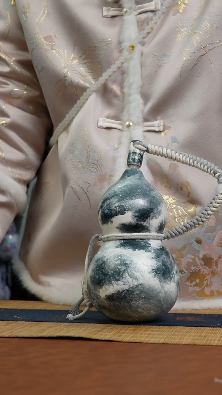 329号 天然热水酒葫芦 一物一拍（有瑕介意勿拍）