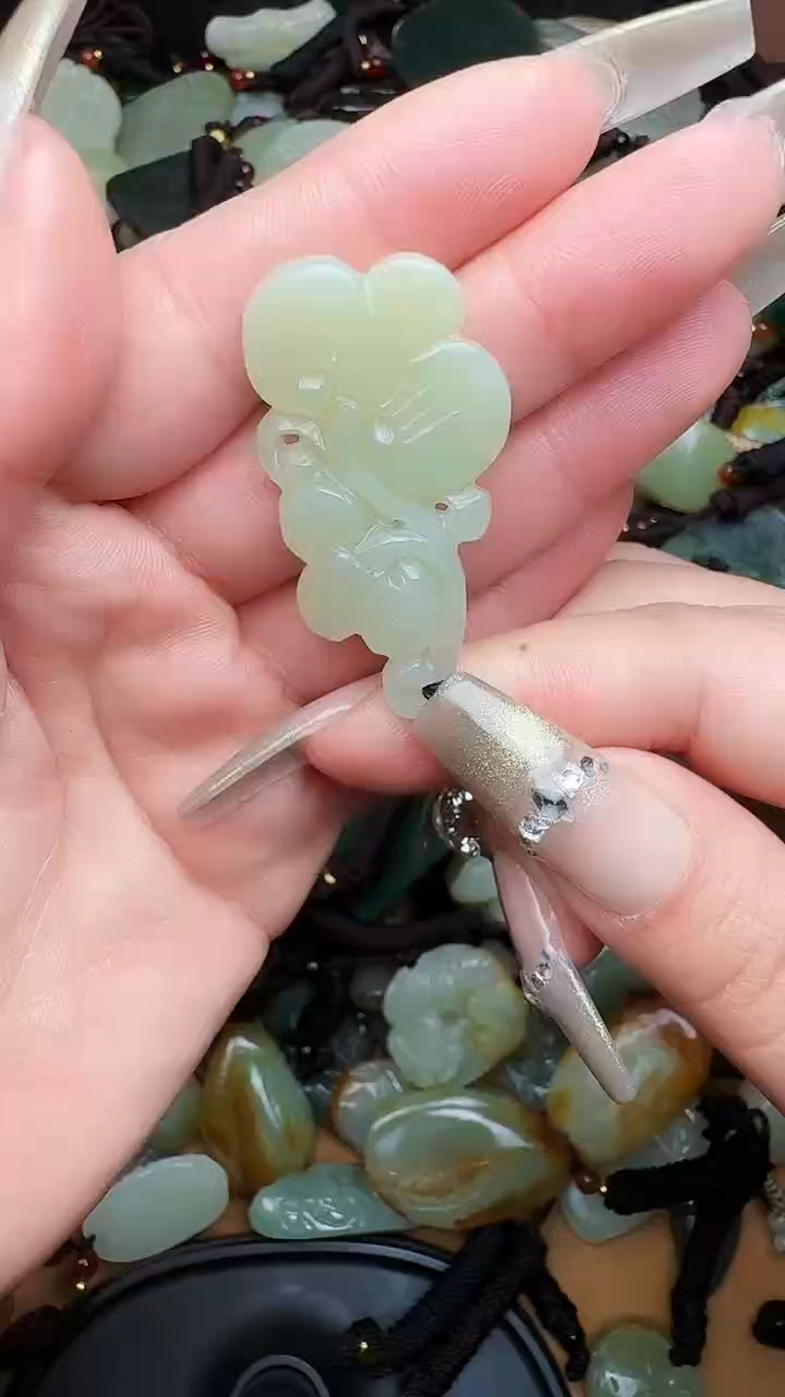 【闪购商品】和田玉颈饰未镶嵌.