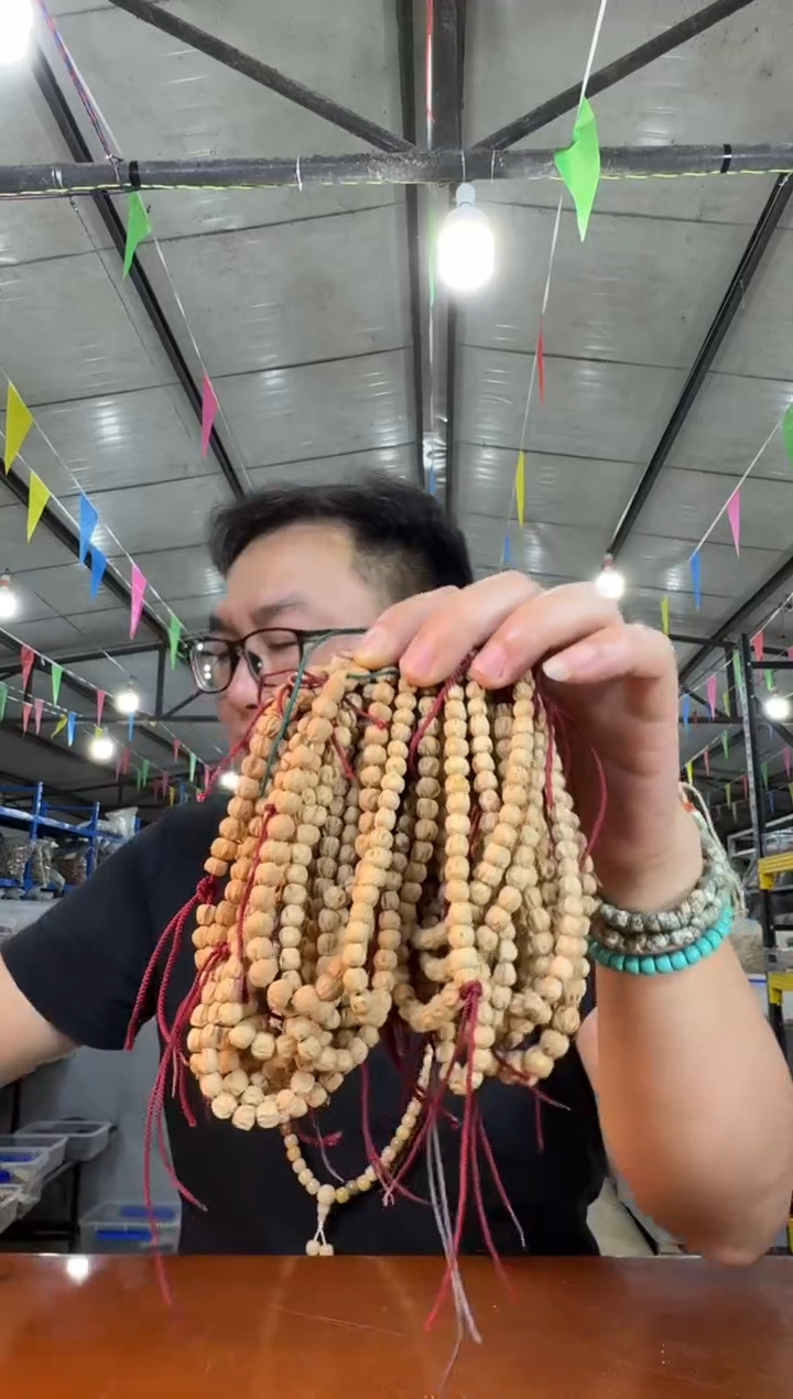 柏香籽/百香籽手串A10实物为准