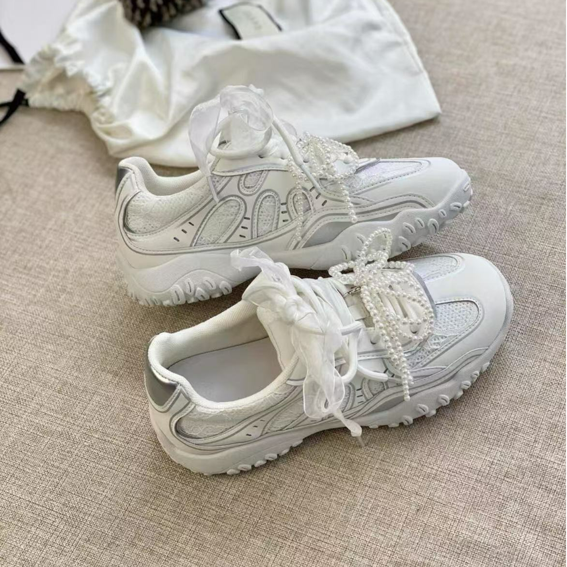 LAZY CHIC WEI 蕾丝系带小公牛皮内增高老爹鞋 25SH0308