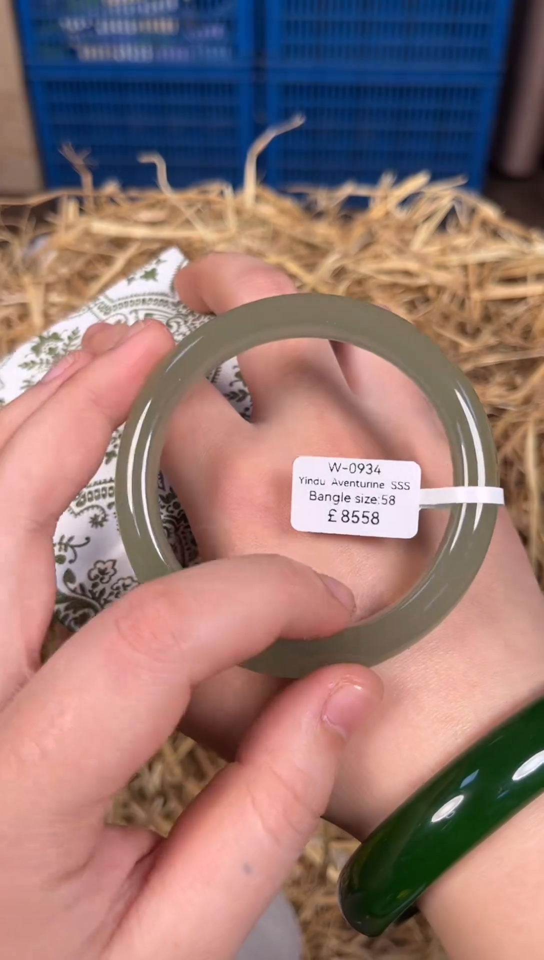 未镶嵌手镯石英质玉W0934