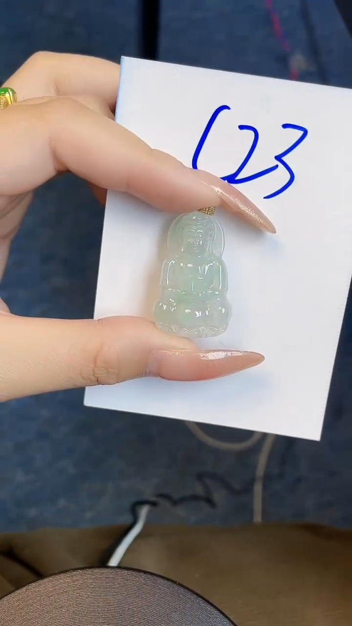 【闪购商品】翡翠颈饰18K金镶嵌00000000